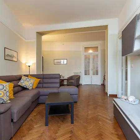 아파트 Palazzo Bellavista By Impero House